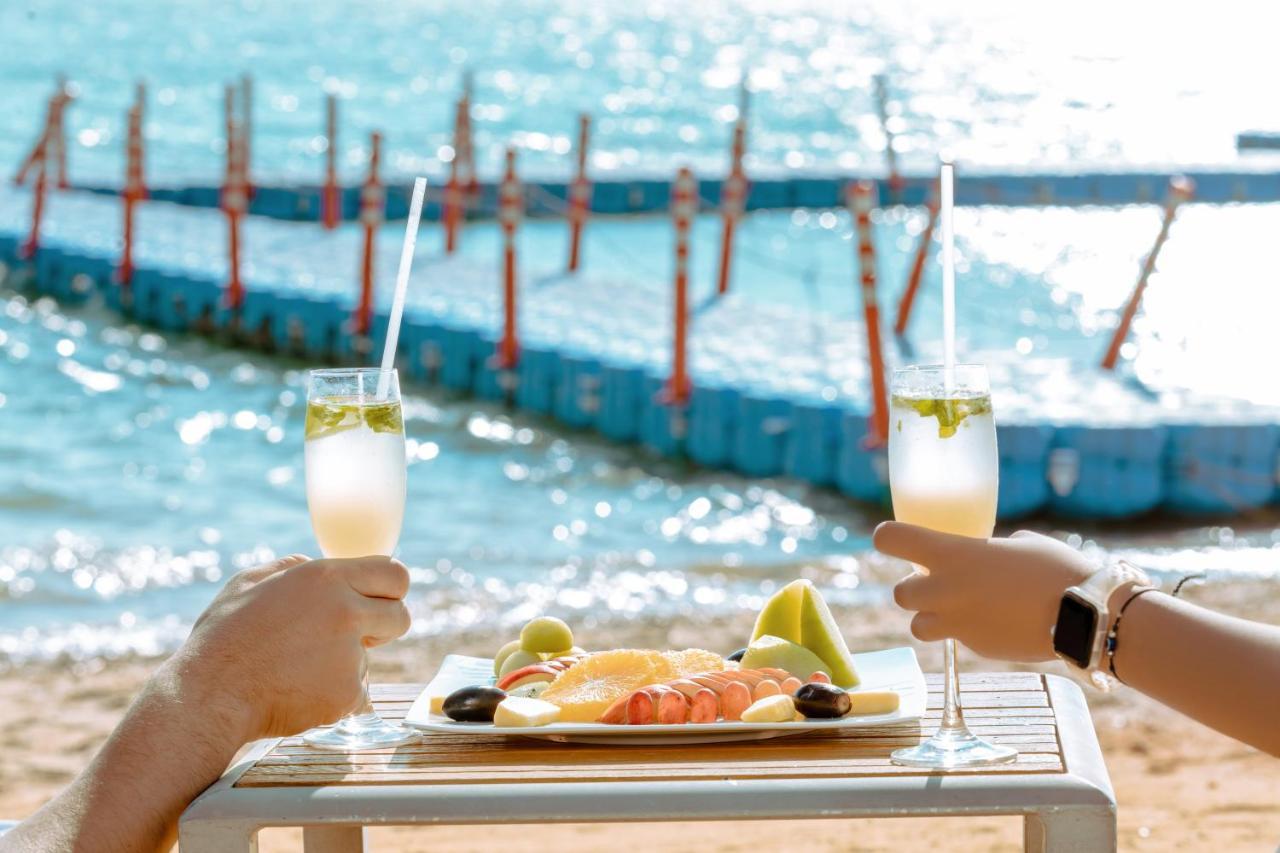 Coral Sea Beach And Aqua Park ไอน์ ซกนา ภายนอก รูปภาพ